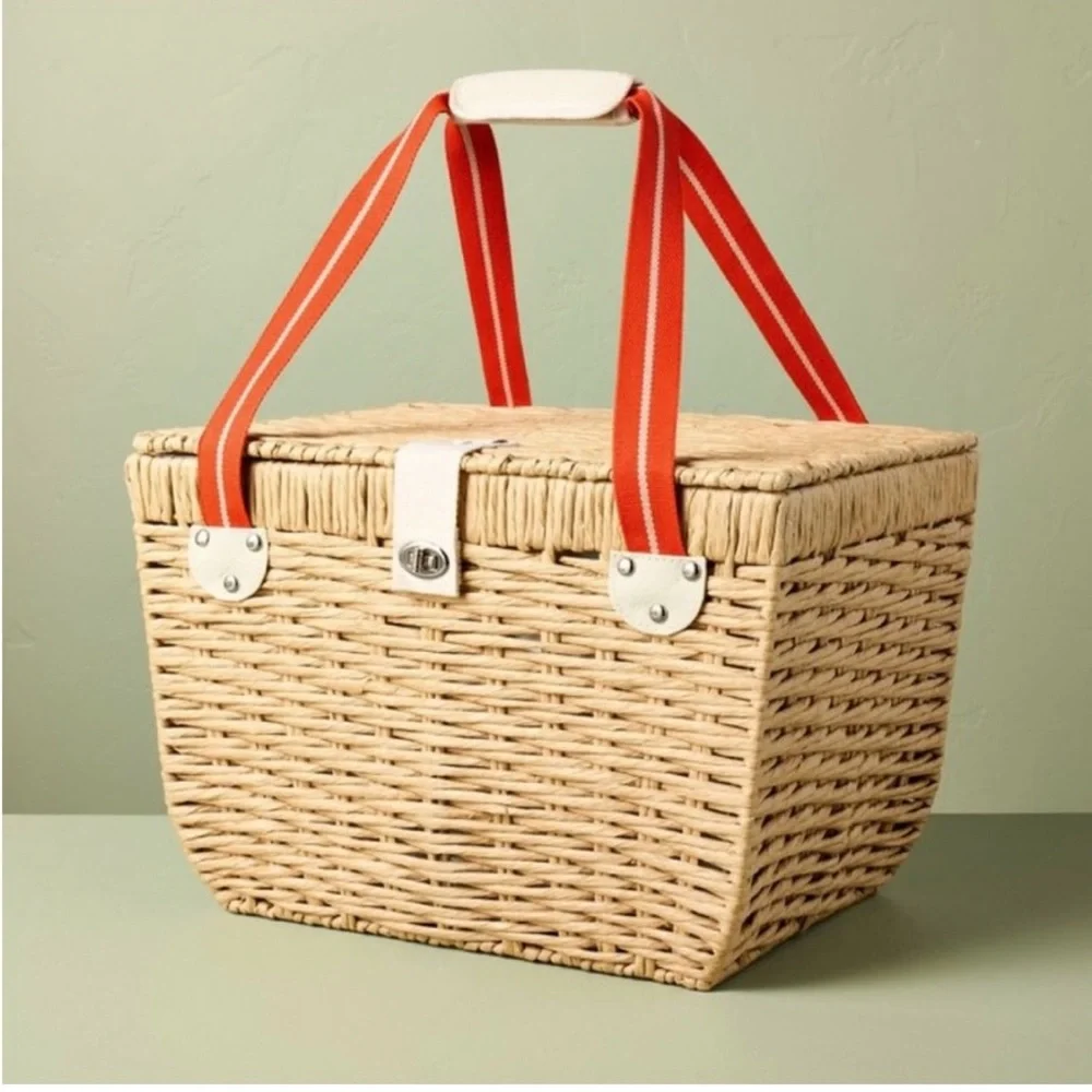 NWT Hearth & Hand Woven Picnic Basket with Red Orange Straps - Picture 4 of 10